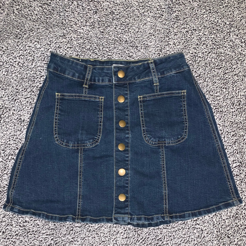 cute skirt!